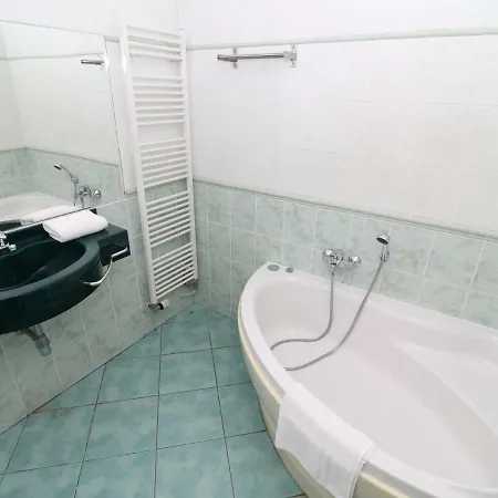 Quadrio-4 *